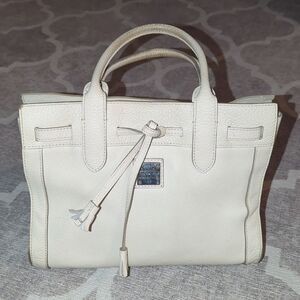 Vintage Y2K Dooney & Bourke Alto Tassel Tote in Bone Leather